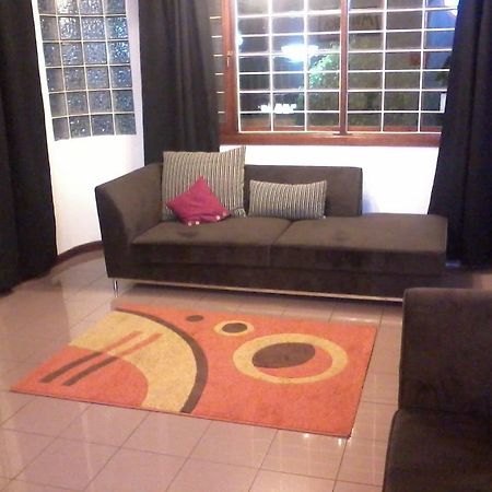 Moringa Guest House Maputo Buitenkant foto